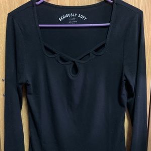 Long sleeve cut out crew neck